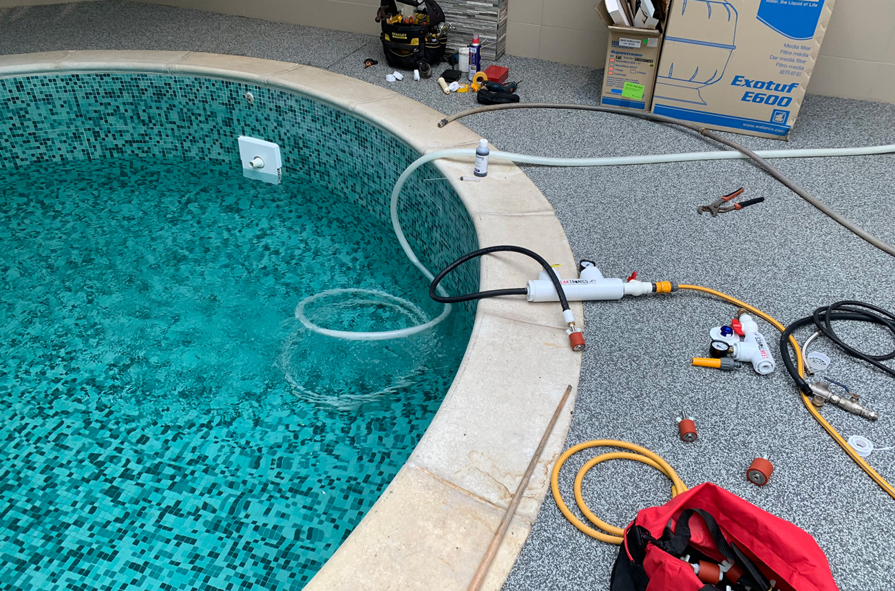 Residential Pool Leak Detection Equipment in Sherman Oaks